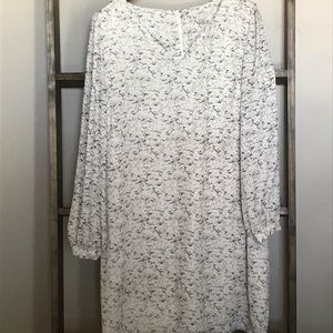 Lila rose white patterned dress